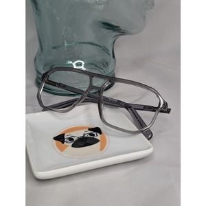 Auth. Guess aviator style gray glasses